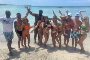 Reel Adventure Tours guests in Nassau, Bahamas